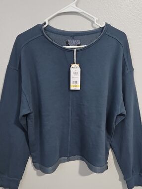 C&C California Women's Blue Pullover Sweatshirt
